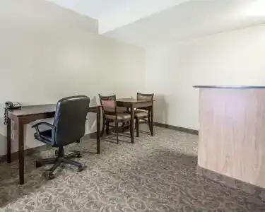 Quality Inn & Suites By the Parks - 16
