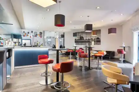 Park Inn by Radisson Cardiff City Centre - 9