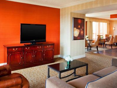 Sheraton Suites Old Town - 27