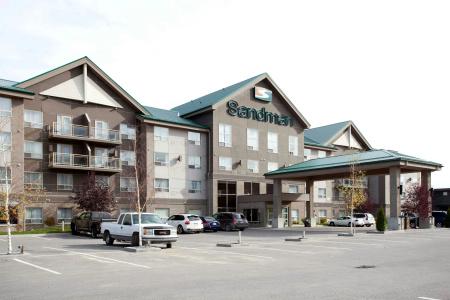Sandman & Suites West - 33