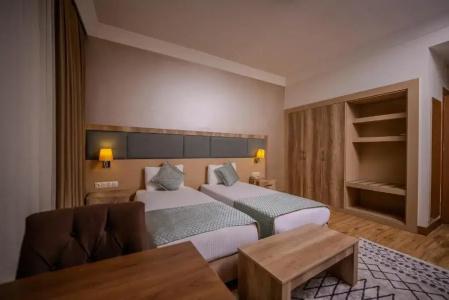 Mari Suites - 84