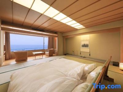 Wakamatsu Hot Spring Resort - 41
