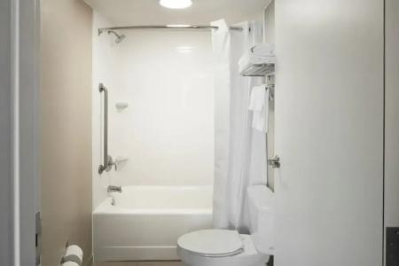 SpringHill Suites by Marriott Virginia Beach Oceanfront - 69