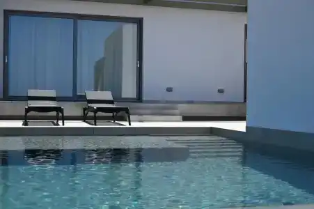 Kavos & Suites - 95