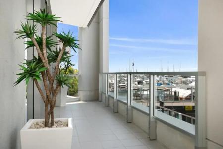 Cairns Private - 140