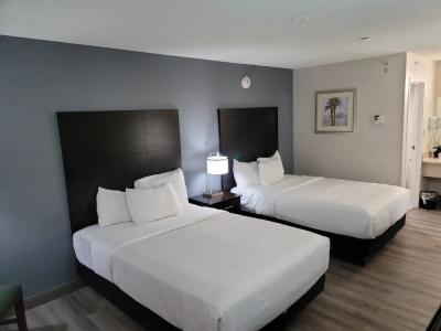 La Quinta Inn by Wyndham Near Busch Gardens - 29