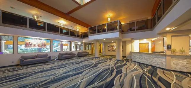 Grand Marquis Waterpark & Suites - 8