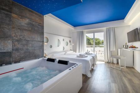 Triton Beach - 41