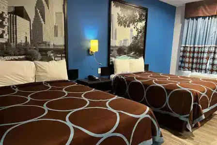 Super 8 by Wyndham Houston North I-45 - 42