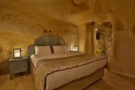 Acropolis Cave Suite - 2
