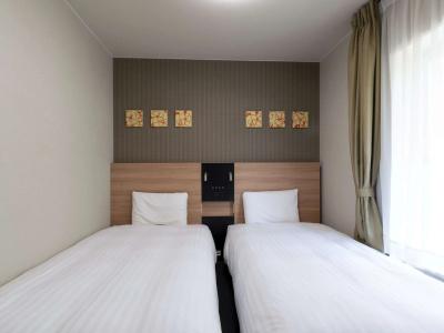 Comfort Osaka Shinsaibashi - 8