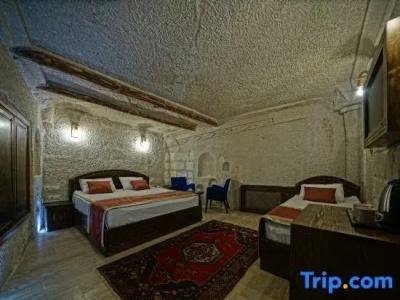 Castle Cave - 70