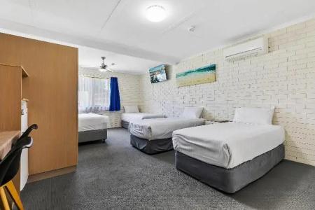 Comfort Inn on Main - 39