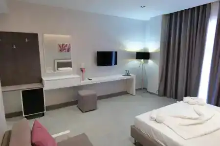Angel Saranda Palace - 64