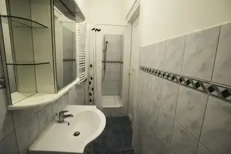 Baroque Hostel & Coworking - 8