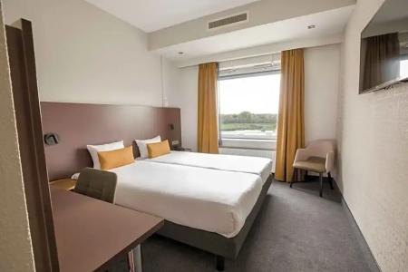 Best Western Plus Groningen Plaza - 36