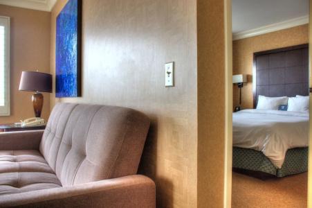 The Waterfront Beach Resort, A Hilton - 214