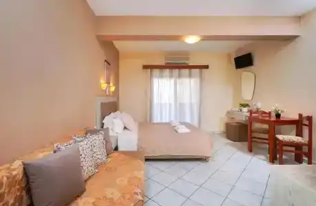 Makrina - 61