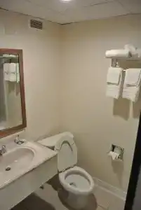 Select Inn - 8