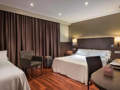 Ibis Styles Figueres Ronda - 58
