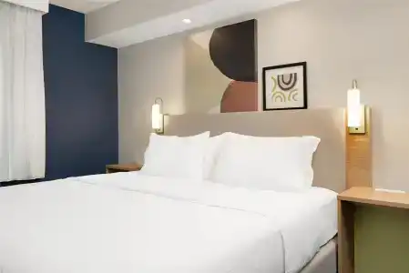 Fairfield Inn & Suites by Marriott - 31