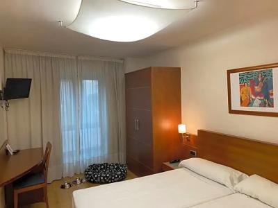 Duerming Longoria Plaza - 21