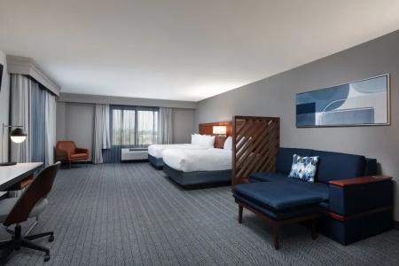 Courtyard by Marriott at Old Town - 74