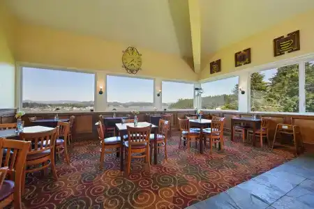 Best Western Pier Point Inn - 31
