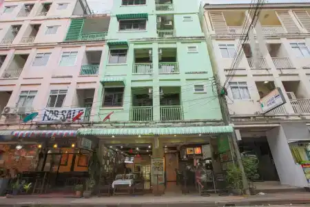 Magnific Guesthouse Patong - 0