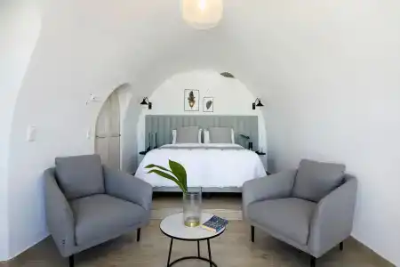Petit Palace Suites - 0