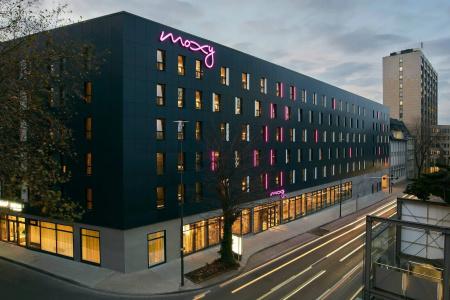 Moxy Essen City - 33