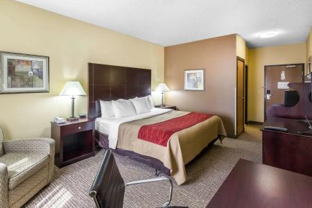Comfort Inn & Suites - 2