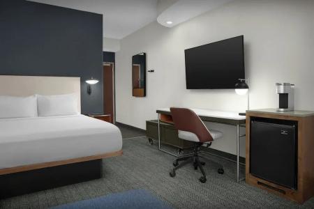 Courtyard by Marriott Downtown - 22