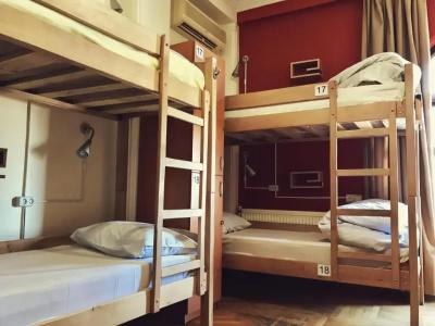 Envoy Hostel - 11