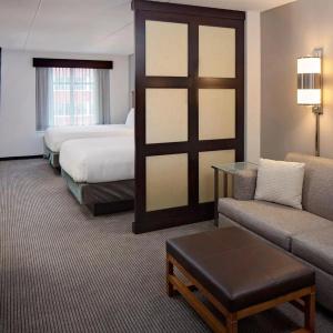 Hyatt Place North Shore - 25
