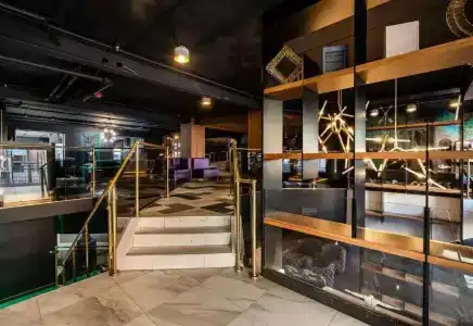Empire Suites - 1