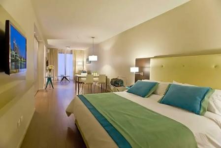 Bulnes Eco Suites - 77