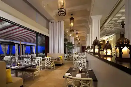 The Royal Hawaiian, A Luxury Collection Resort, Waikiki - 14