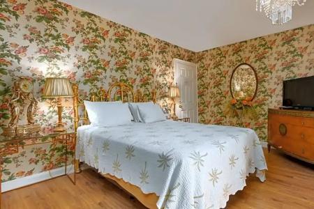 The Old Bank House - 117