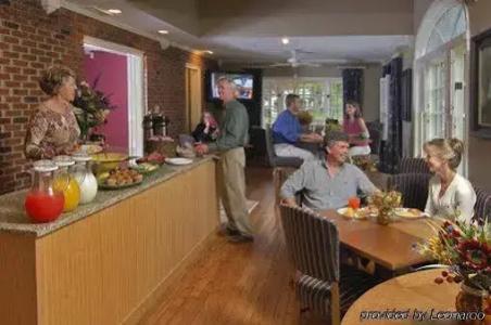 Hillwinds Inn - - 20