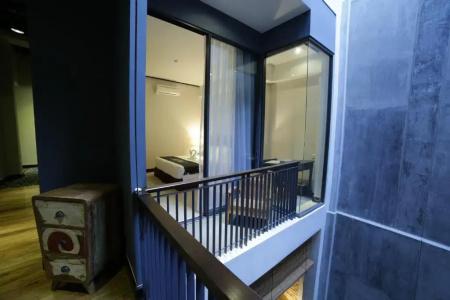 1825 Gallery - 95