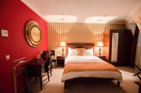 Boutique Monaco - 38