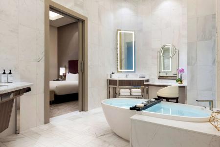 Crockfords Las Vegas, Lxrs & Resorts At Resorts World - 8
