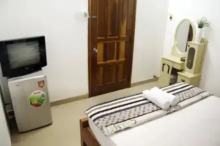 Spot On 726 Sakura Hostel Saigon - 25