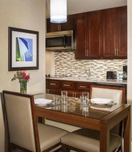 Hilton Garden Inn Miami Dolphin Mall - 34