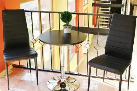 Red Fox Guesthouse - 11
