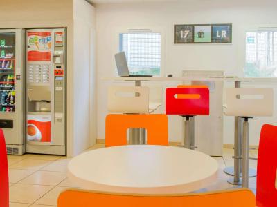 Première Classe La Rochelle Centre - Les Minimes - 12