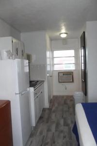 Malibu Resort - 12