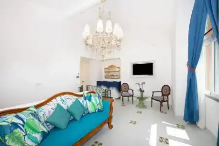 Eden Roc Suites - 520