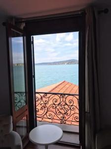 Ferahi Evler Boutique - 144